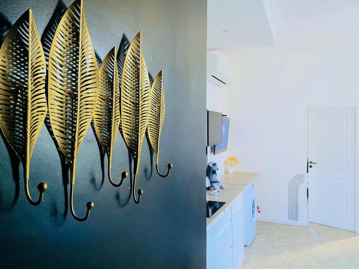 Sea - 2 Bedroom - Kitchen - Wifi - Tramway - Air Conditioner Nice Bagian luar foto